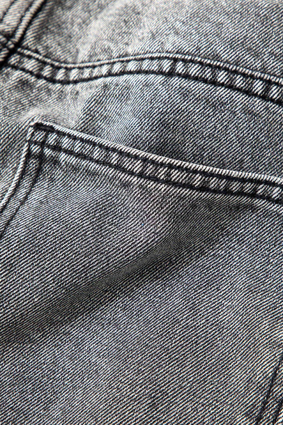 Cornelia damenjeans mit asymmetrischem bund – moderner high-waist fit