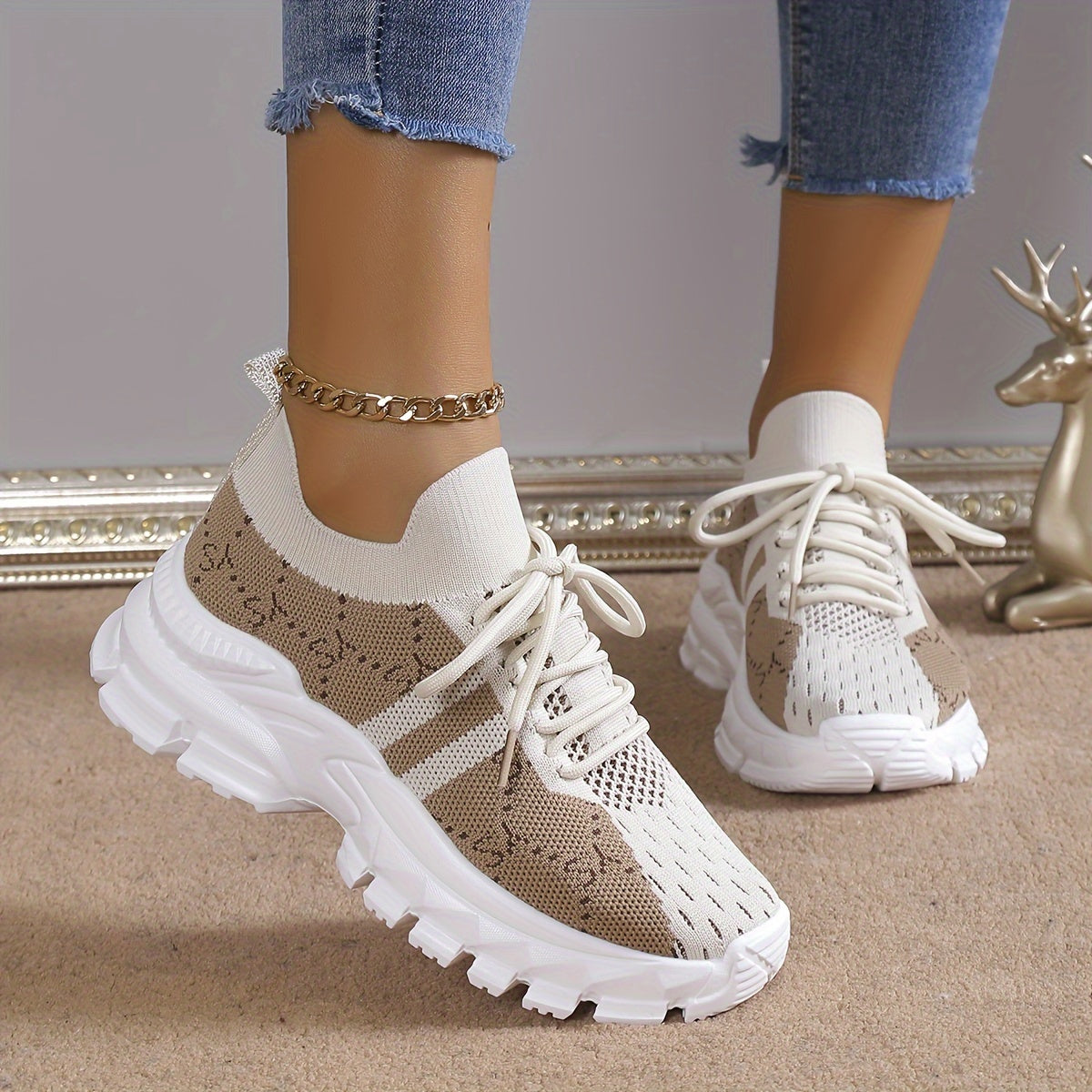 Beige und Weiße Sneaker - Emma