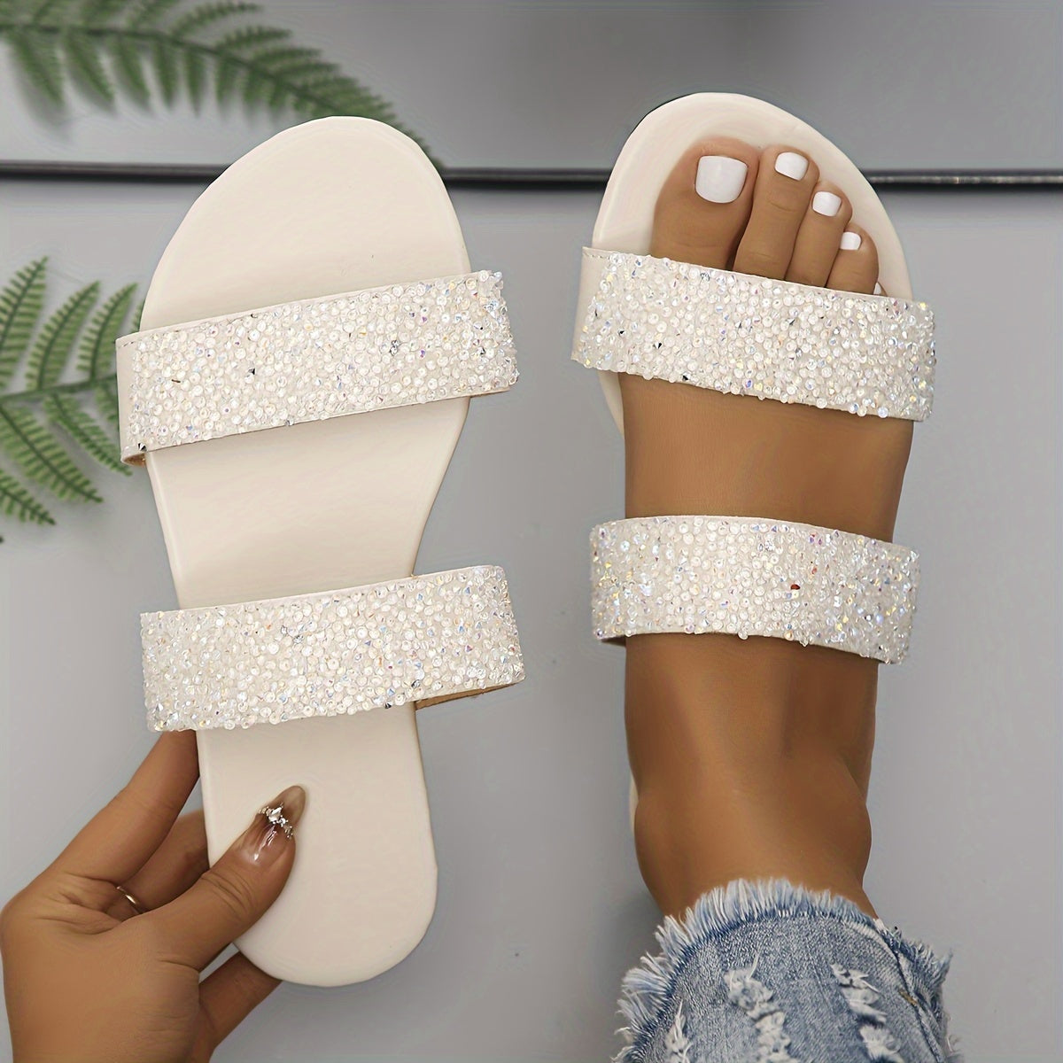 Goldene pantoffeln mit glitzer - Eva
