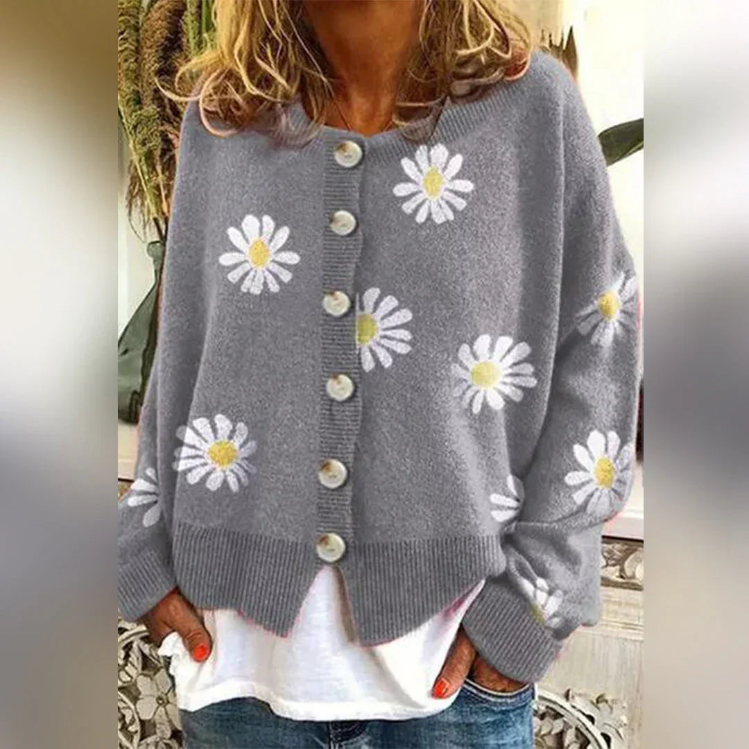 Damen-strickjacke mit langen armeln und blumenmuster – ein feminines kleidungsstück für die ubergangszeit