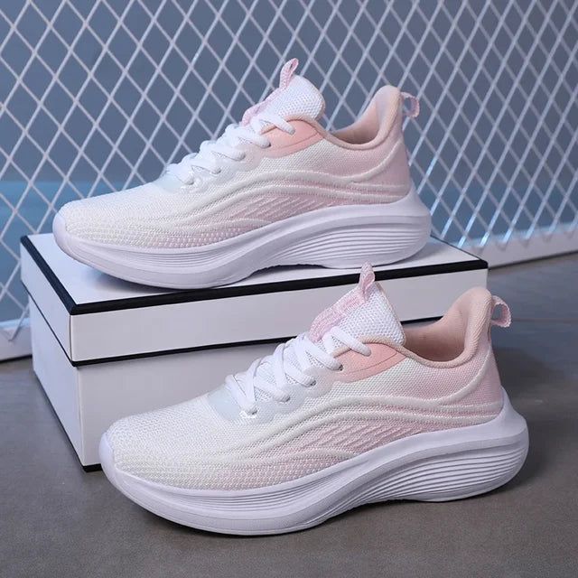 Lara - Sportliche Damen-Sneakers in Schwarz