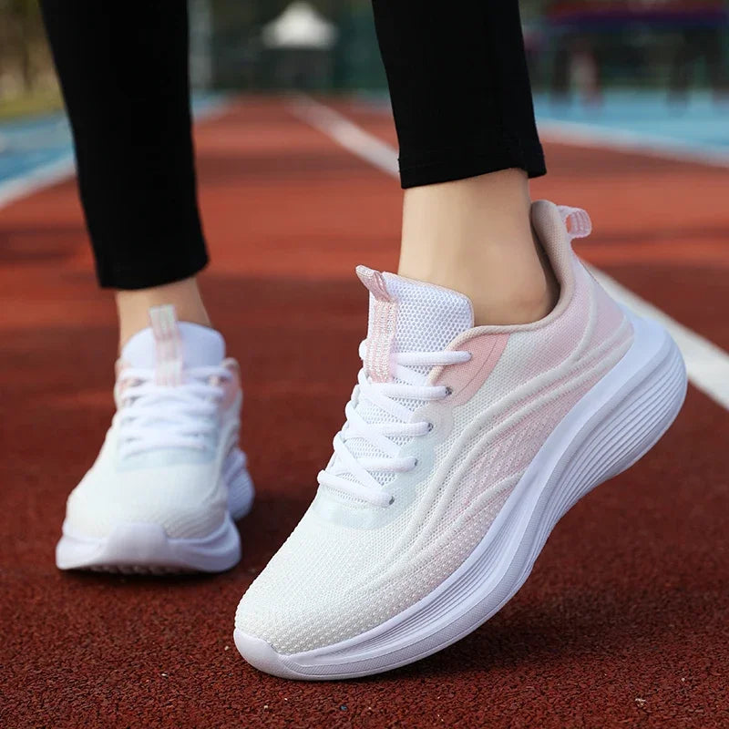 Lara - Sportliche Damen-Sneakers in Schwarz