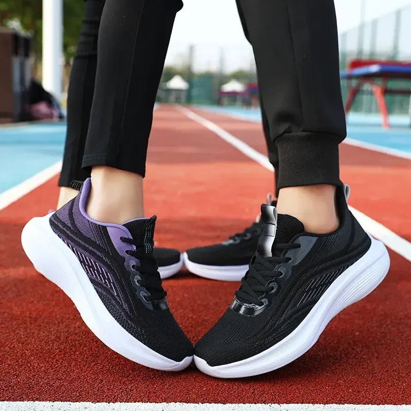 Lara - Sportliche Damen-Sneakers in Schwarz