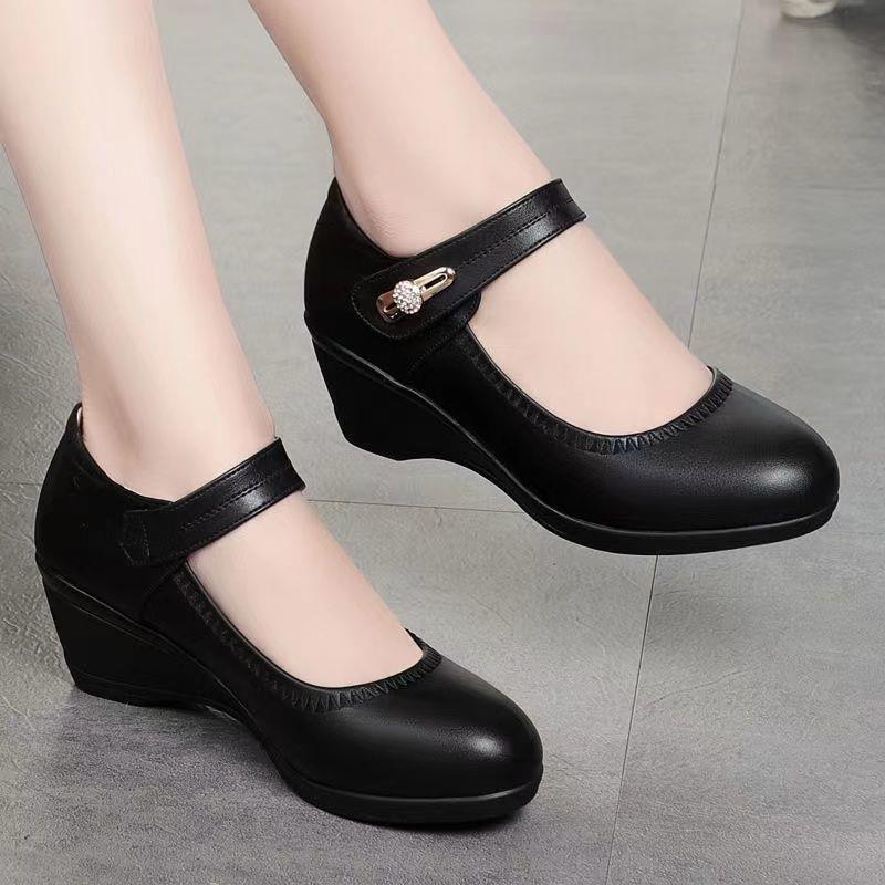 Schwarze Casual-Wedges - Clara