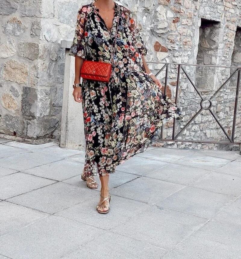 Schwarzes Blumenkleid mit V-Ausschnitt - Elisa