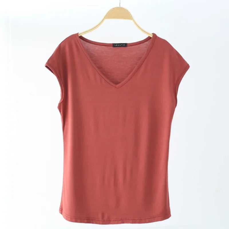 Clara - Rostrote V-Ausschnitt Bluse