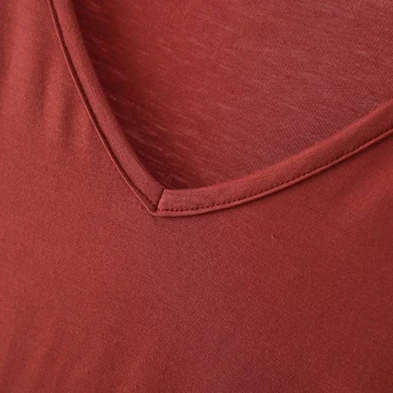 Clara - Rostrote V-Ausschnitt Bluse