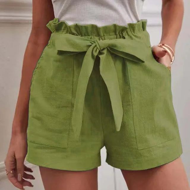 Lara - Himmelblaue Leinenshorts