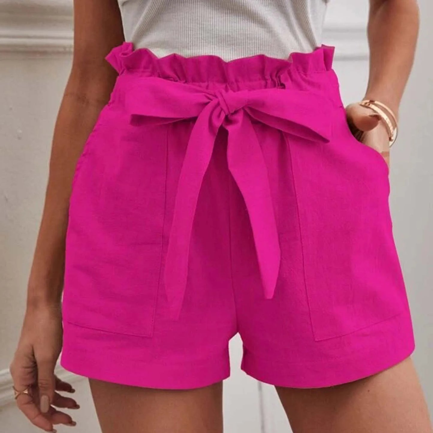 Lara - Himmelblaue Leinenshorts