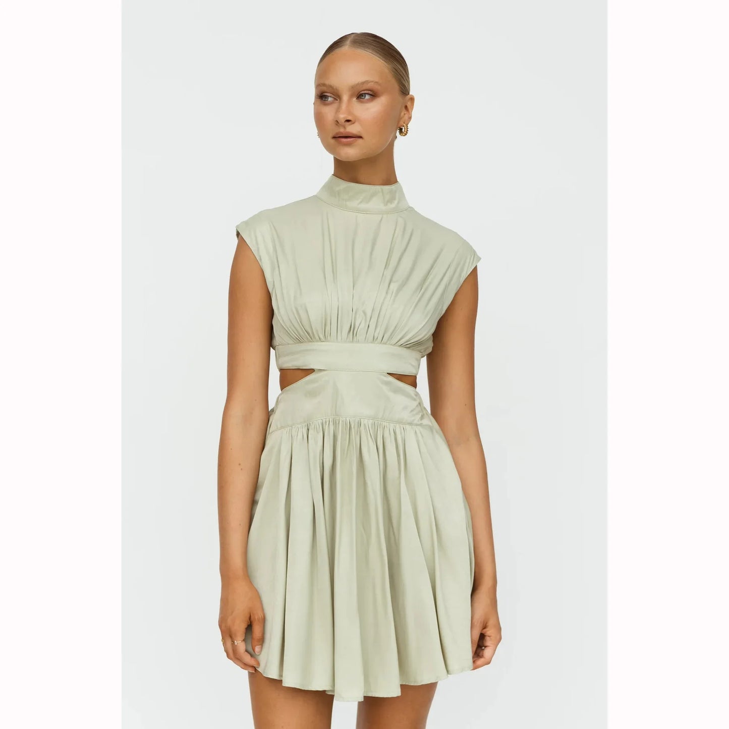 Ava - Schwarzes Skater-Kleid mit Ausschnitt