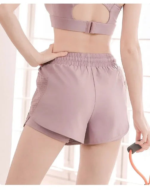 Nina - Funktions-Shorts in Schwarz