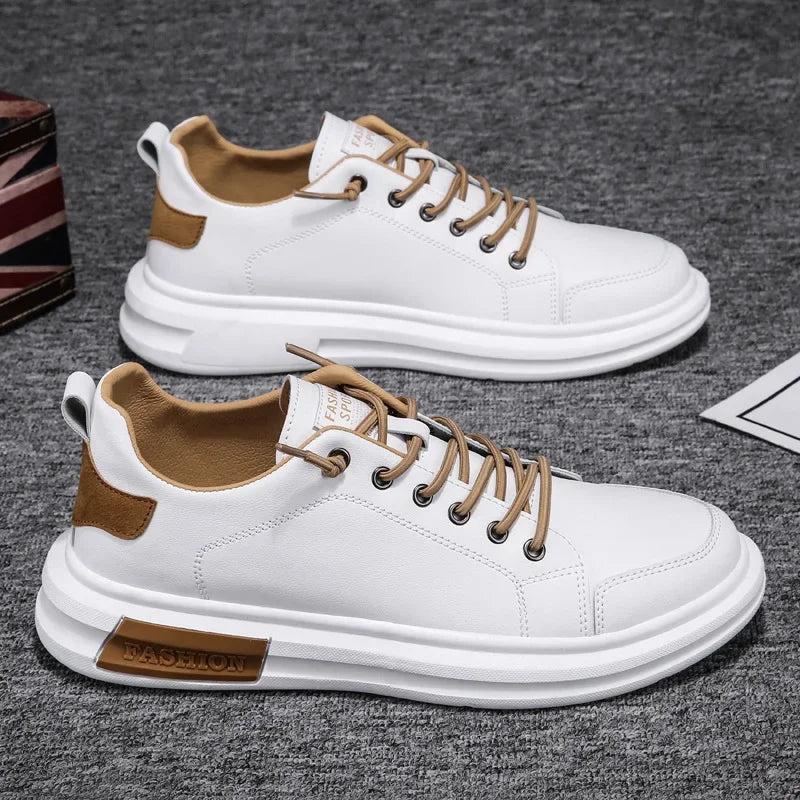 Weiße herren sneaker mit braunen akzenten - Leon