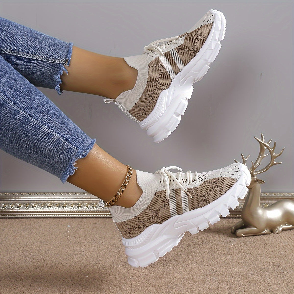 Beige und Weiße Sneaker - Emma