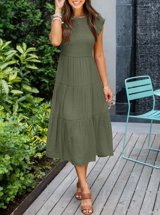Elegantes sommerkleid: rüschendetails, taschen