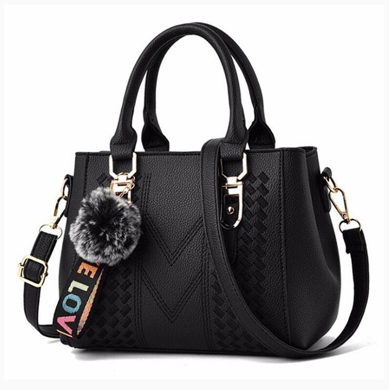 Julia - Schwarze Handtasche mit Charme