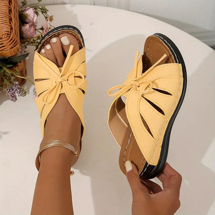 Mia – Weiße Plateausandalen