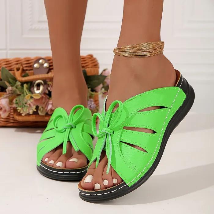 Mia – Weiße Plateausandalen