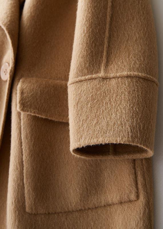 Khakifarbener Wintermantel mit großen Taschen – Clara