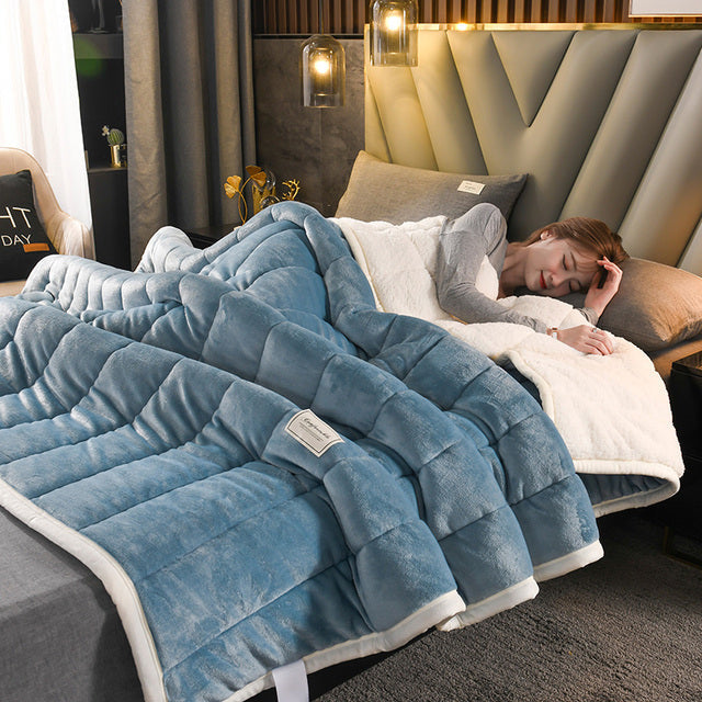 Ellena | LuxeWarm Lamme Fleece Decke