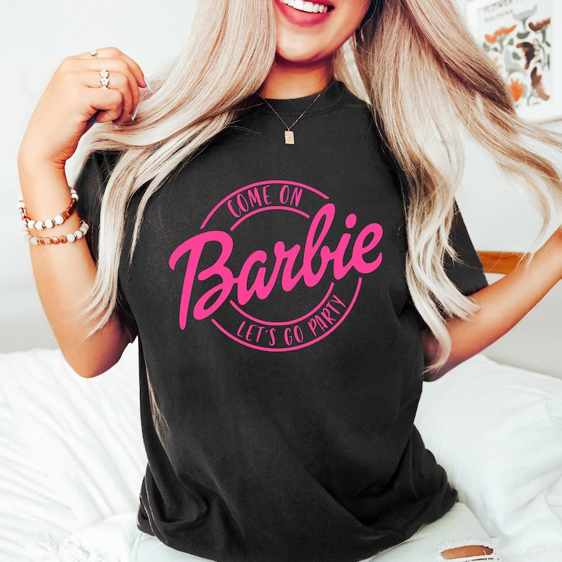 Sandy's retro-feier barbie druck tee