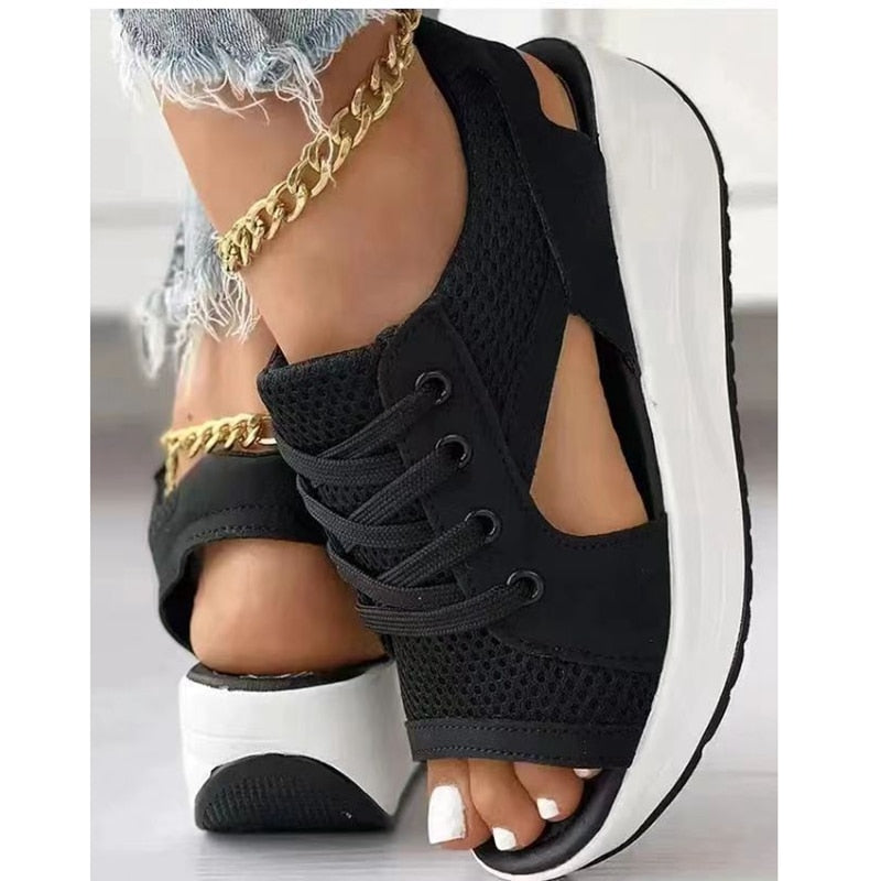 Beatriz's Orthopädische Sandalen