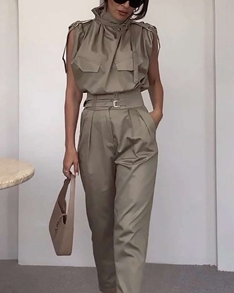 Melanie's Krawattenhals-Cargo-Top- und Hosen-Set