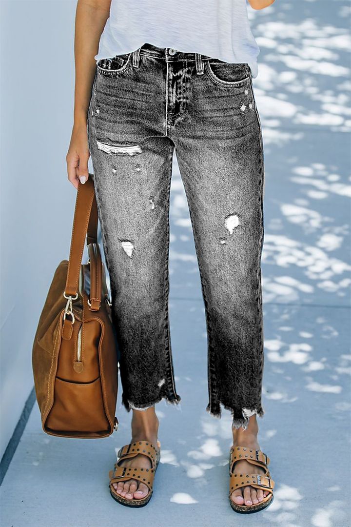 Klara's Zerrissene Jeans