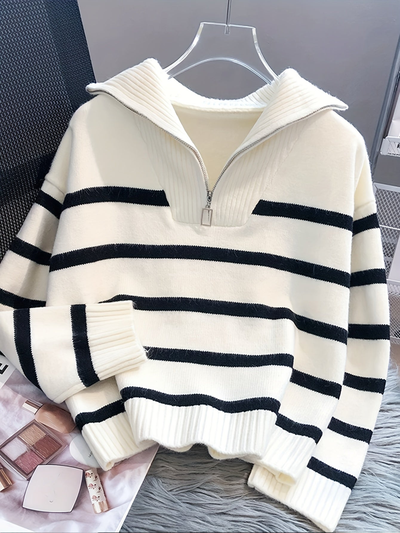 Gestreifter Pullover mit Reißverschluss - Lena