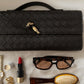 Schwarze Clutch mit Goldverschluss - Elina