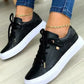 Schicke sneakers mit gold-detail