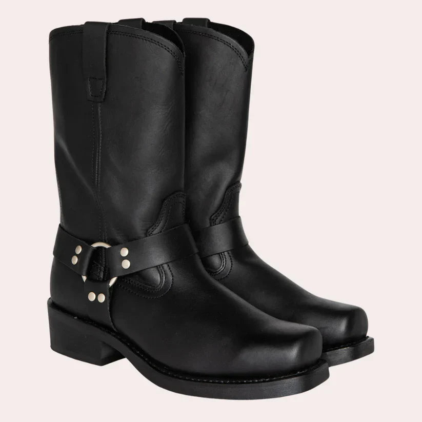 Erik – klassische leder-boots mit stabilem absatz und harness-design