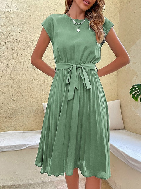 Claire - kurzärmeliges plissiertes lässiges minikleid für den sommer 2023