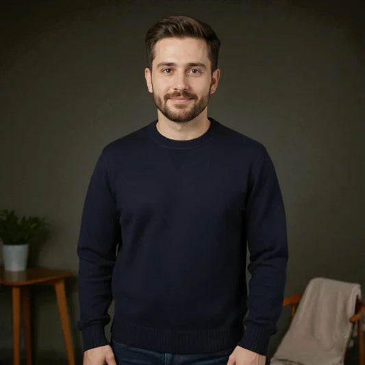 Weicher, kuscheliger herrenpullover mit rundhalsausschnitt – herren