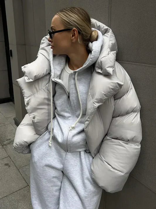 Leonore – stilvolle pufferjacke mit kapuze und wärmeschutz