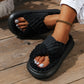 Schwarze Plüsch-Slipper mit Kreuzband - Mia