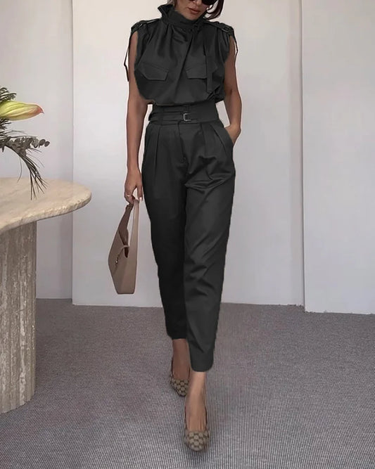 Melanie's Krawattenhals-Cargo-Top- und Hosen-Set