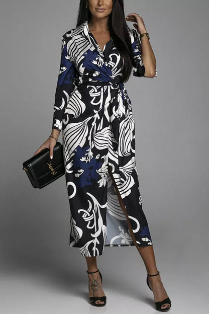 Aceline's Blaues Midikleid